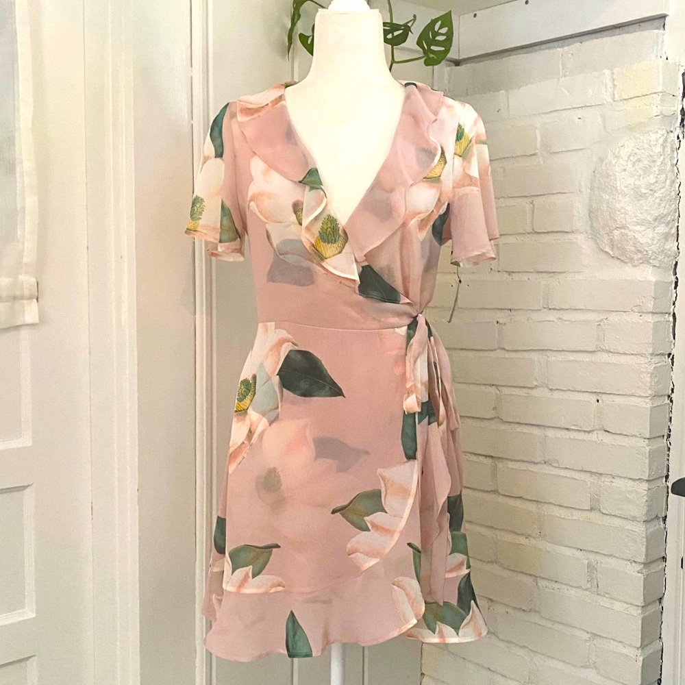 NWT Show Me Your MuMu Floral Winnie Wrap Dress
